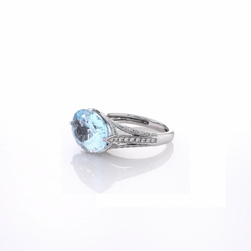 Estate 18K White Gold Blue Topaz And Diamond Gallery Ring Jewelry