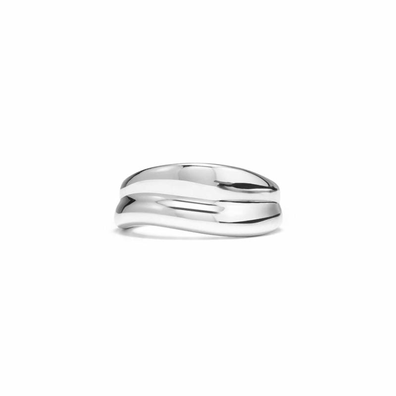 Eros Sculptural Band Ring Jewelry